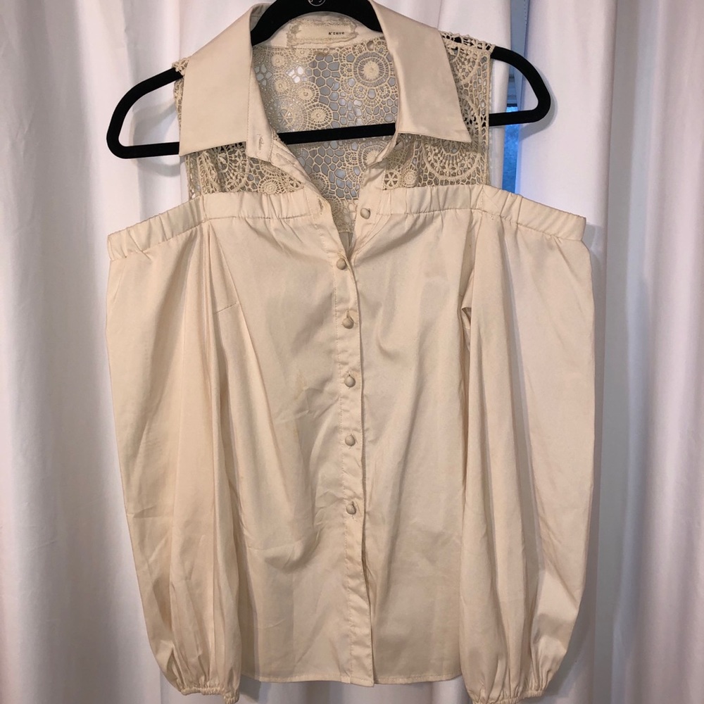 Collared offtheshoulder lace LS button up